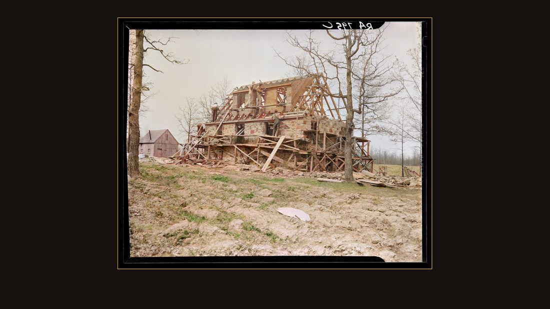 Construction at Cumberland Homesteads. Crossville, Tennessee