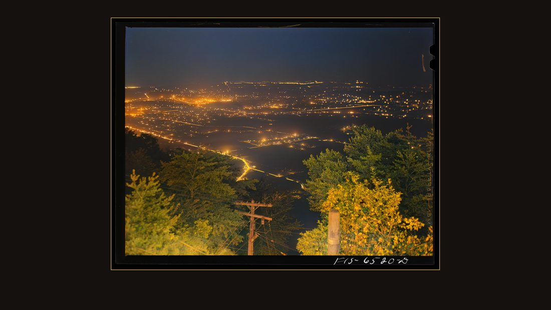 Chattanooga, Tennessee (vicinity). The suburbs seen at night from the "incline railway" on Lookout Mountain