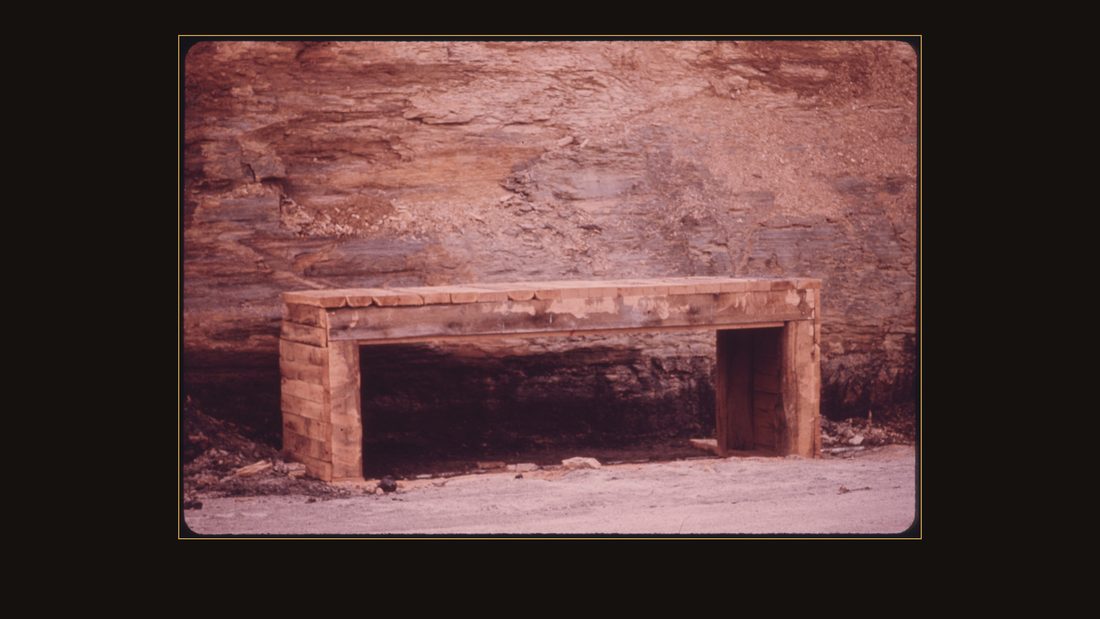 ENTRANCE TO A NEW OPENING AT A MINE OWNED BY THE TENNESSEE CONSOLIDATED COAL COMPANY NEAR JASPER AND CHATTANOOGA. THE WOOD FRAME WILL BE PLACED IN THE ENTRANCE. IT IS A PROGRESSIVE