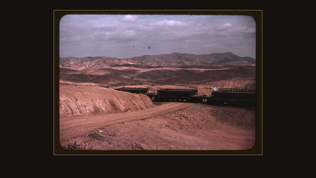 A train bringing copper ore out of the mine, Ducktown, Tenn. Fumes from smelting copper for sulfuric acid have destroyed all vegetation